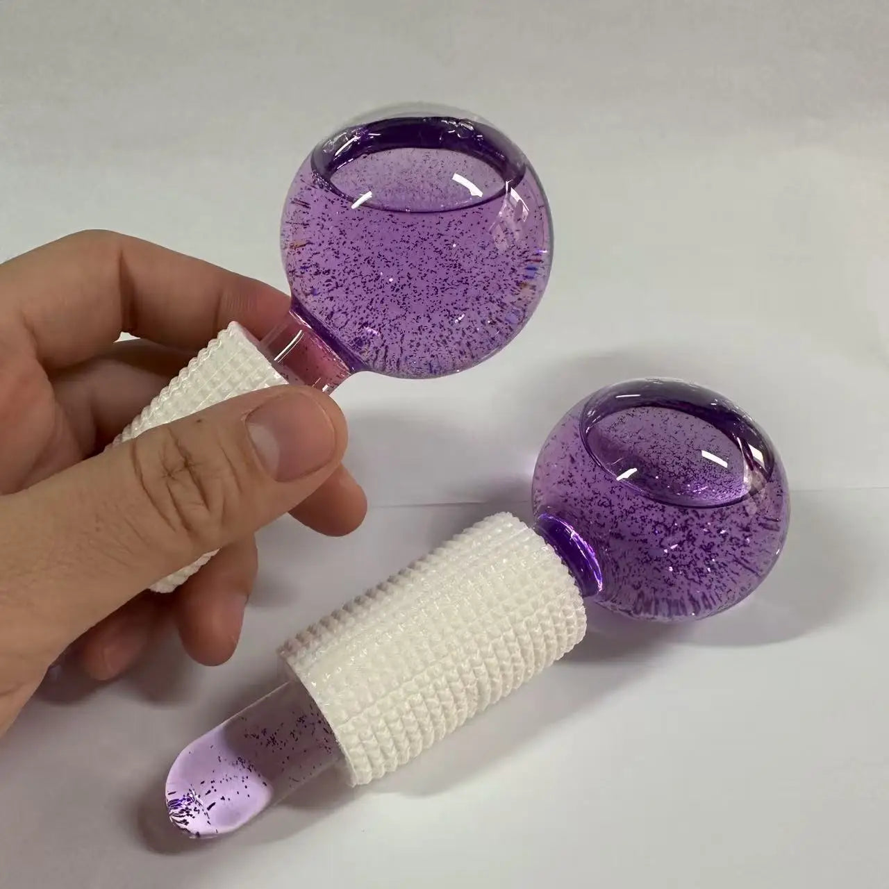 2Pcs/Pair Large Beauty Ice Hockey Energy Beauty Crystal Ball Water Wave Face and Eye Massage Skin Care